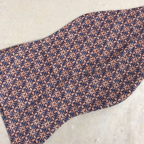 Tommy Hilfiger Bow Tie - Picture 2 of 4